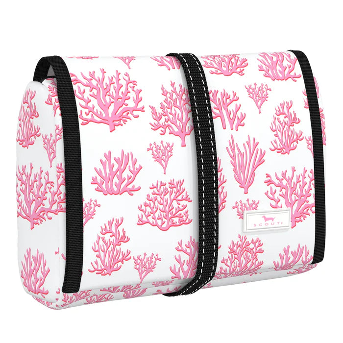 SCOUT Beauty Burrito Hanging Toiletry Bag