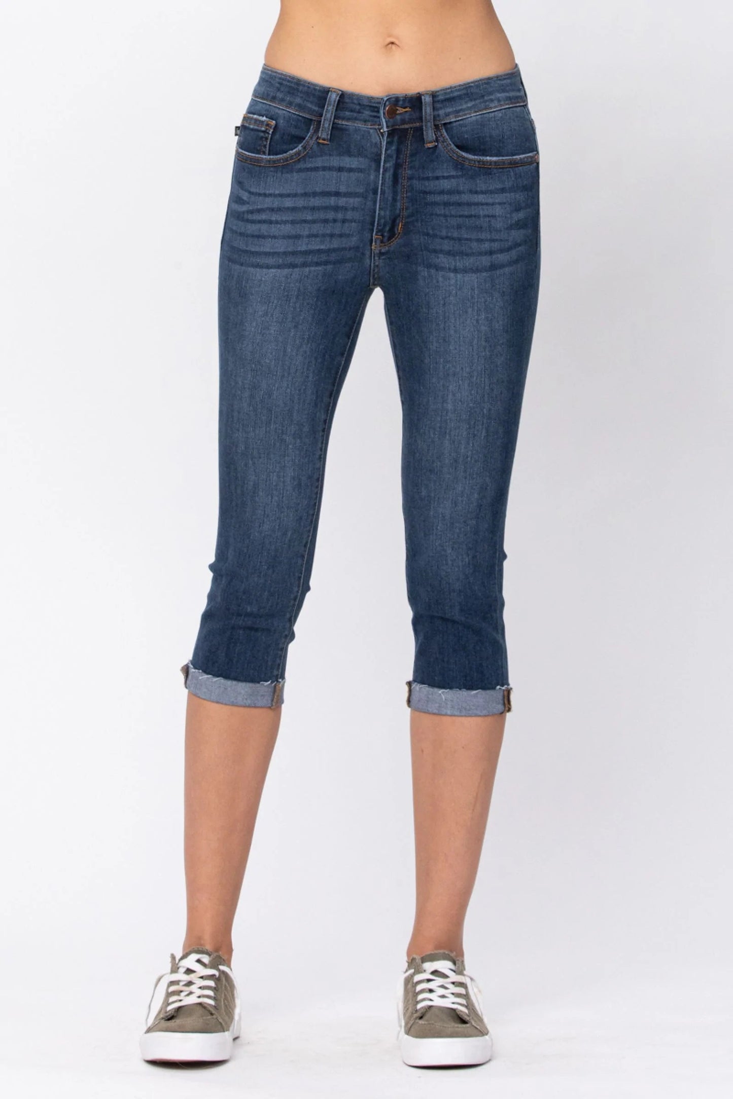 JUDY BLUE Hi-Rise Cuffed Slim Fit