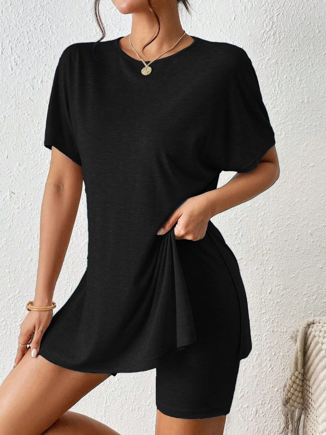 Cutout T-shirt/shorts set