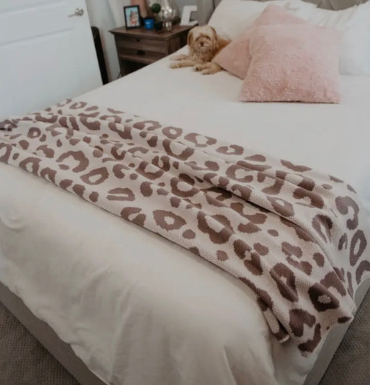 Grey Leopard Oversized Blanket