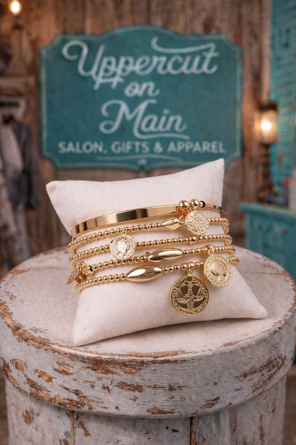 CAROLINE HILL Bracelets