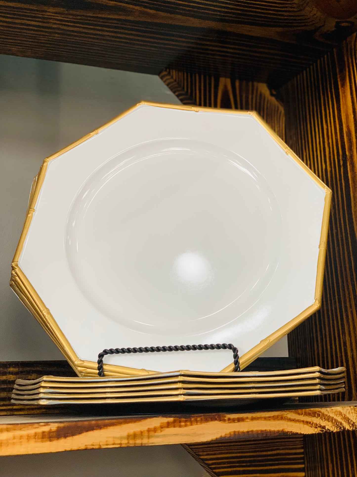 ROYAL STANDARD W/Gold Charger